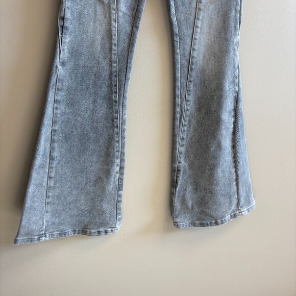 Flying Monkey light wash grey flare jean - Picture 5 of 6